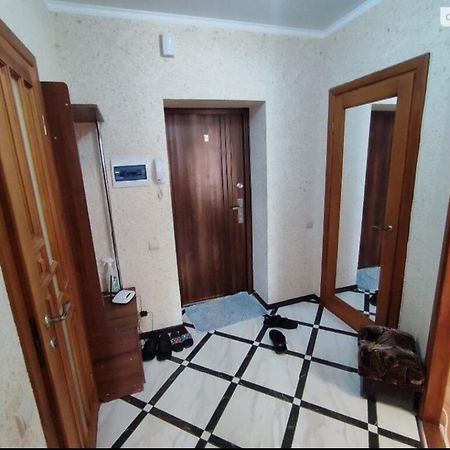 Комфортна Квартира В Жк Сімейний Appartement Vinnytsja Buitenkant foto